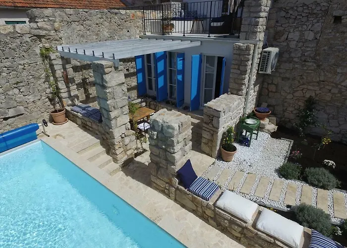 Kuca Babe Stane * Murter