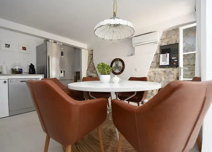 Villa Kuca Babe Stane *